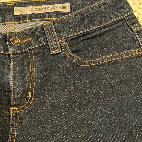 DKNY SOHO Dark Wash Women’s Bootcut Jeans, Size 8 - Picture 2 of 16